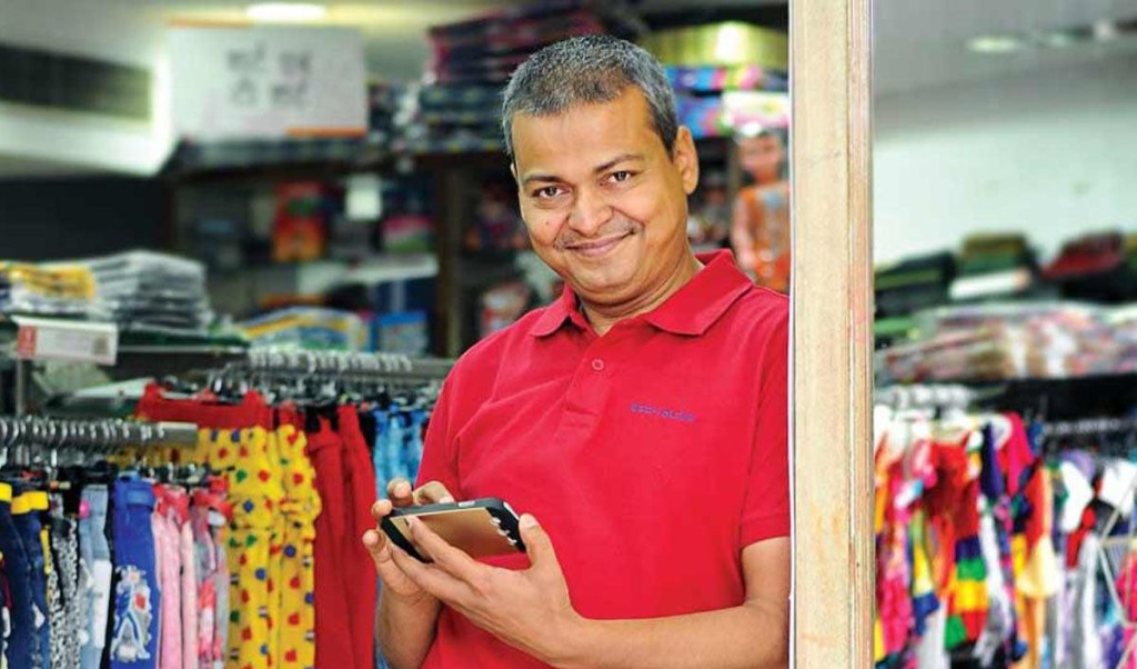 Fashion retailer using Ecocys to buy and sell online from their store